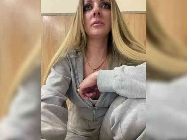 Nasty-tegress webcam