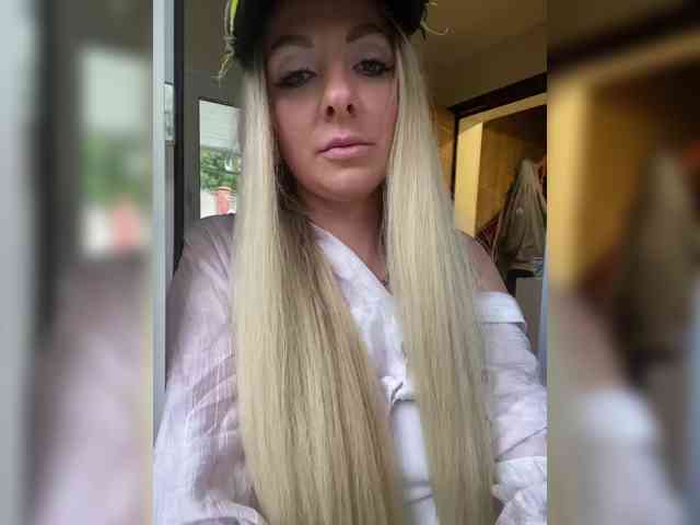 Nasty-tegress webcam