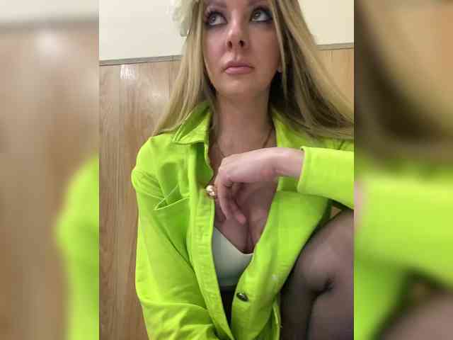 Nasty-tegress webcam