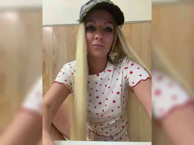 Nasty-tegress webcam