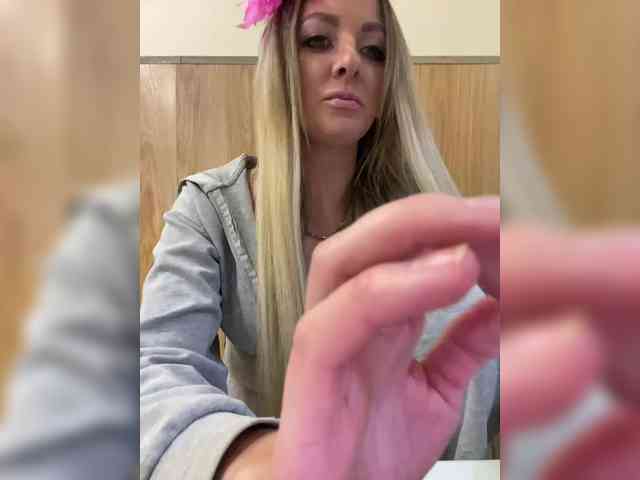 Nasty-tegress webcam