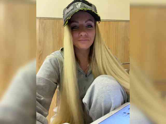 Nasty-tegress webcam