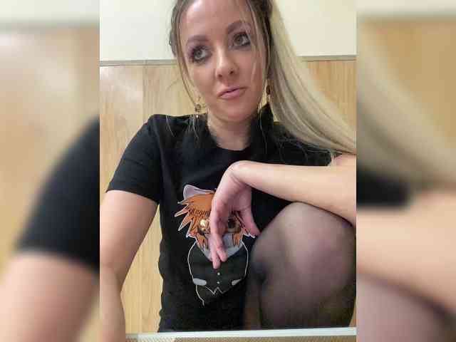 Nasty-tegress webcam