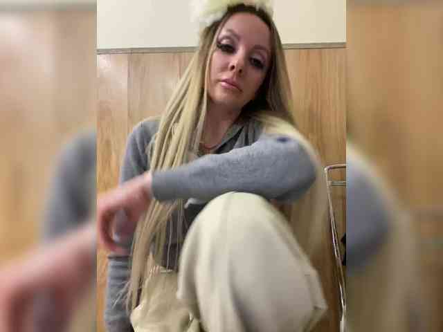 Nasty-tegress webcam