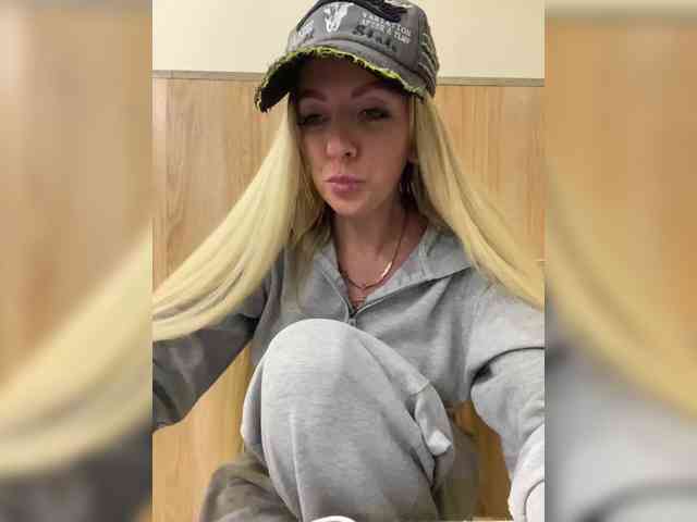 Nasty-tegress webcam
