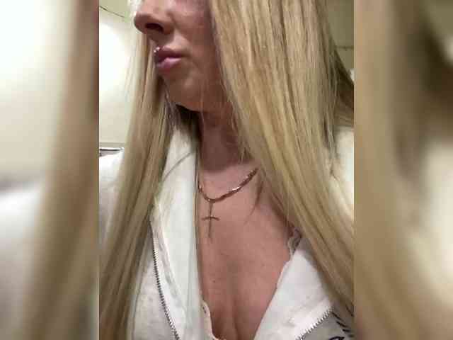 Nasty-tegress webcam