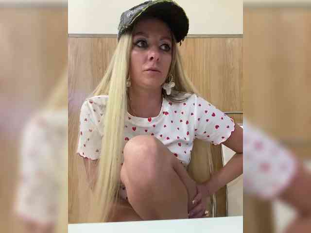 Nasty-tegress webcam
