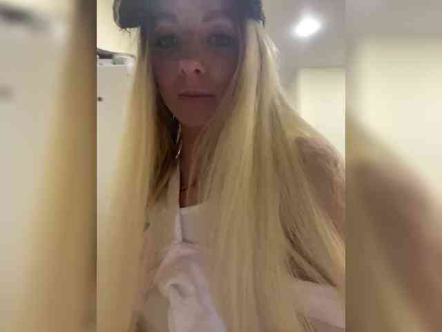 Nasty-tegress webcam