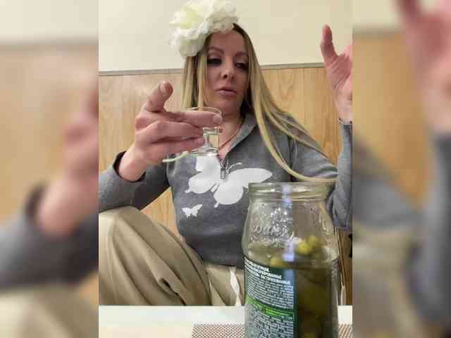 Nasty-tegress webcam