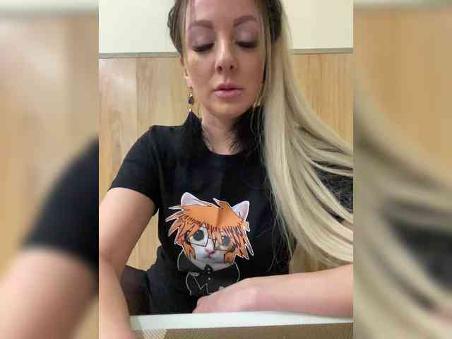 Nasty-tegress webcam