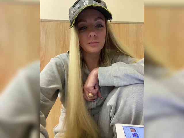 Nasty-tegress webcam