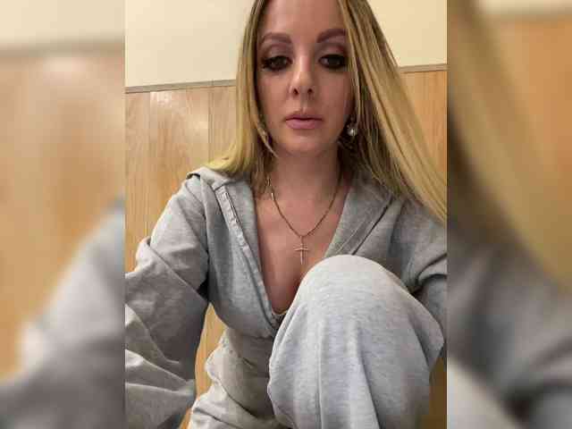 Nasty-tegress webcam