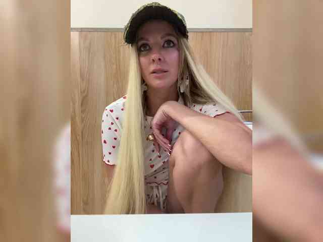 Nasty-tegress webcam