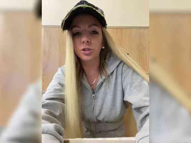 Nasty-tegress webcam