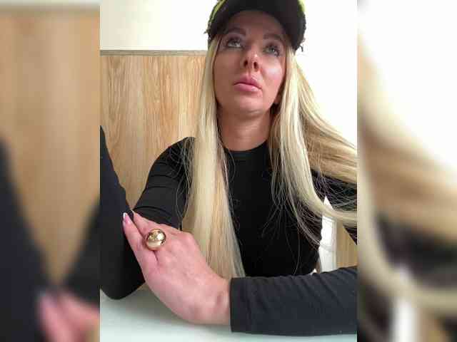 Nasty-tegress webcam