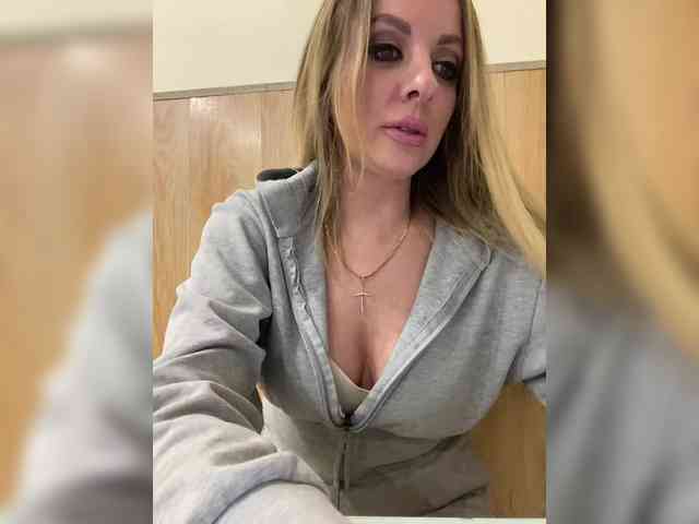 Nasty-tegress webcam