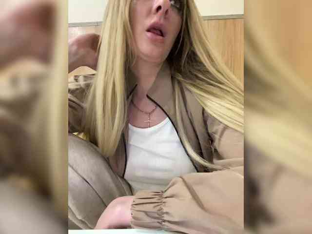 Nasty-tegress webcam