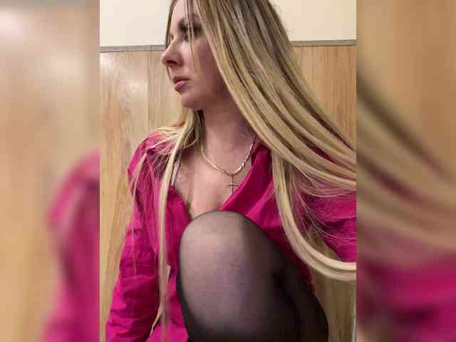 Nasty-tegress webcam