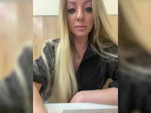 Nasty-tegress webcam