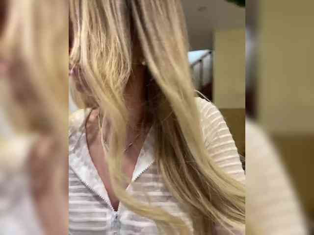 Nasty-tegress webcam