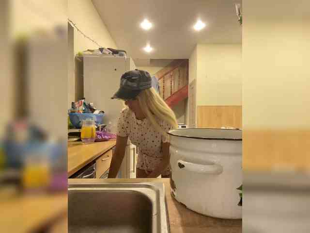 Nasty-tegress webcam