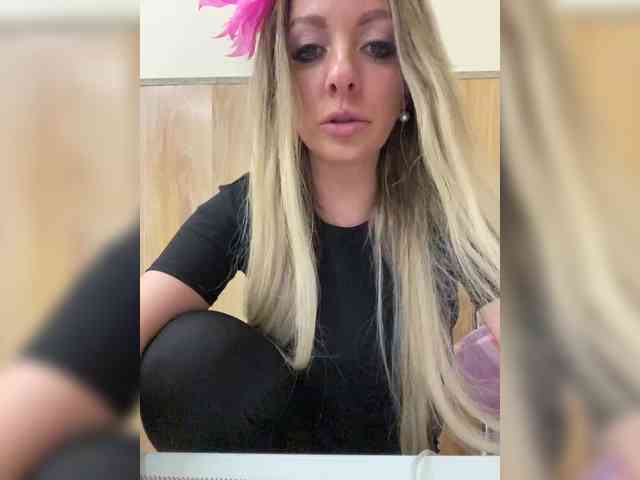Nasty-tegress webcam