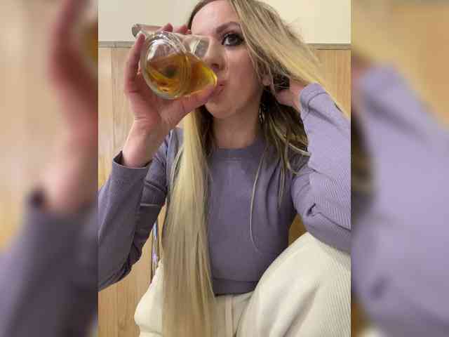 Nasty-tegress webcam