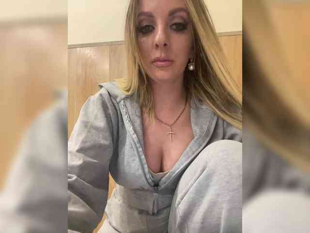 Nasty-tegress webcam