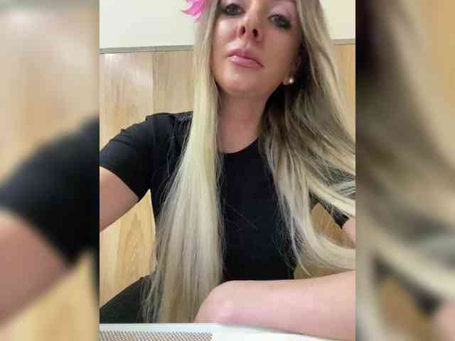 Nasty-tegress webcam