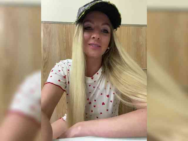 Nasty-tegress webcam