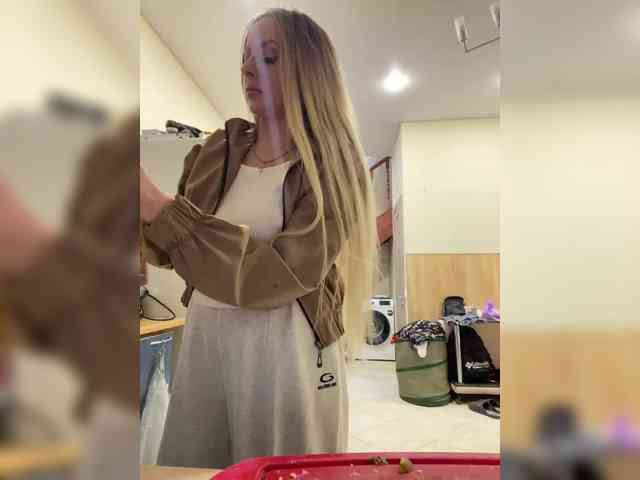 Nasty-tegress webcam