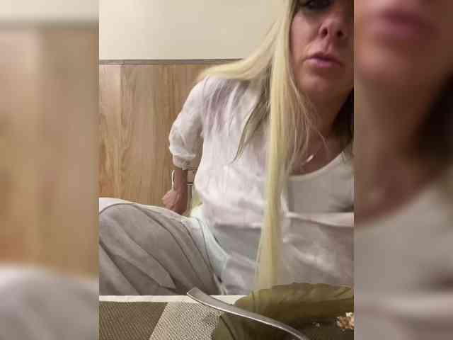 Nasty-tegress webcam