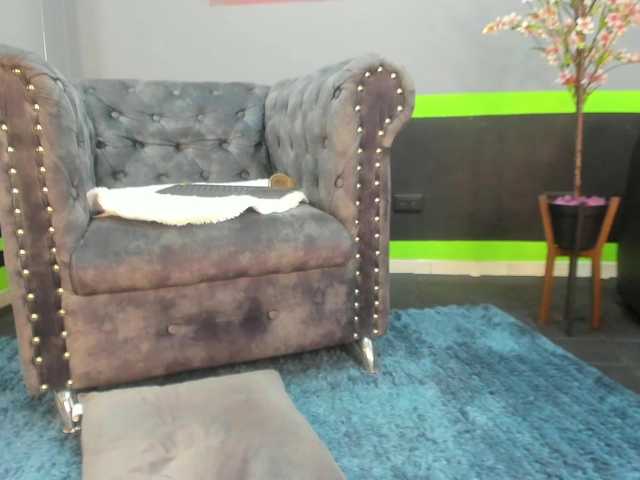  VictoriaTall chat room