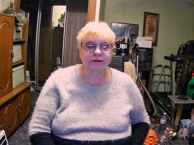 LOLA88888's BongaCams show and profile