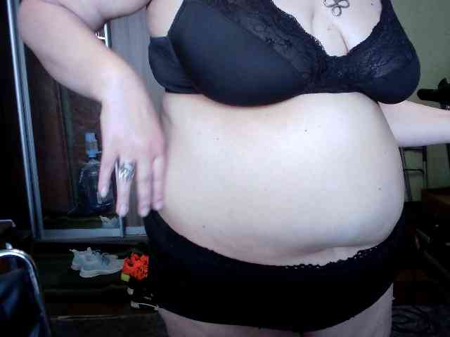 LOLA88888 webcam