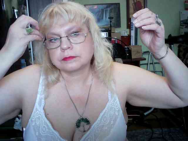 LOLA88888 webcam
