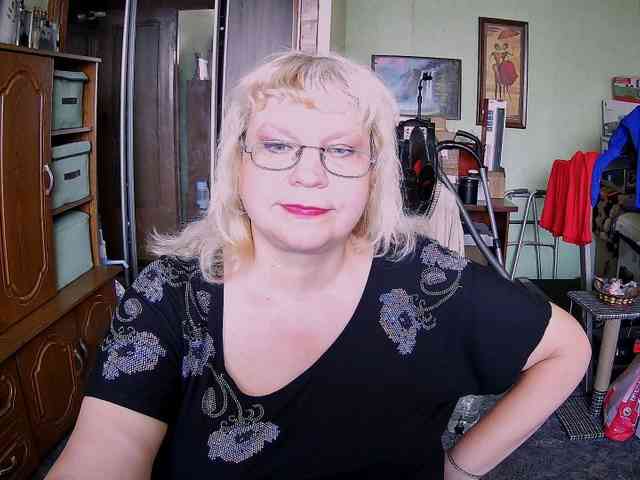 LOLA88888 webcam