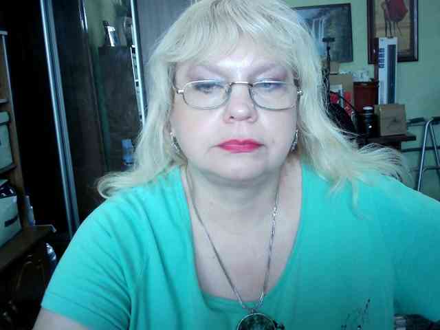 LOLA88888 webcam