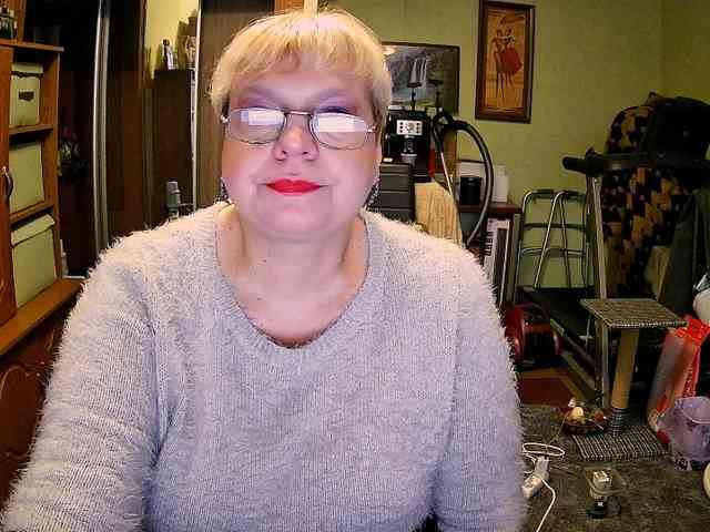 LOLA88888 webcam