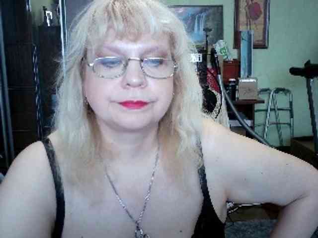 LOLA88888 webcam