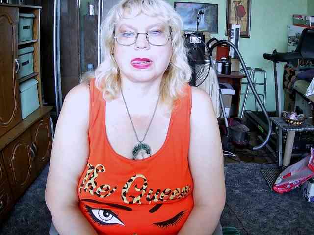 LOLA88888 webcam