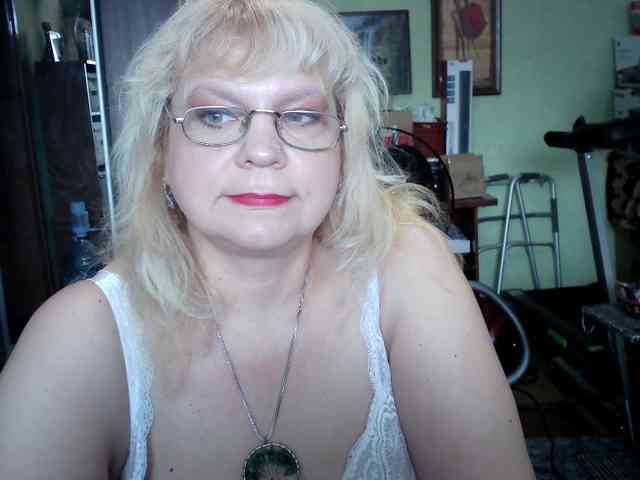 LOLA88888 webcam