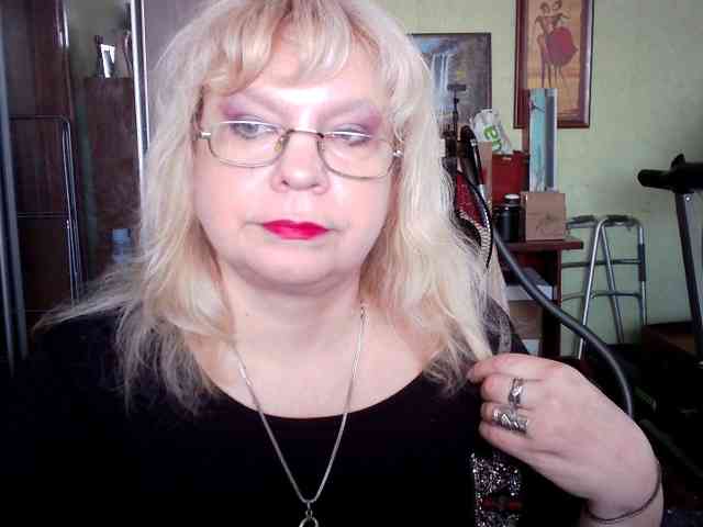 LOLA88888 webcam