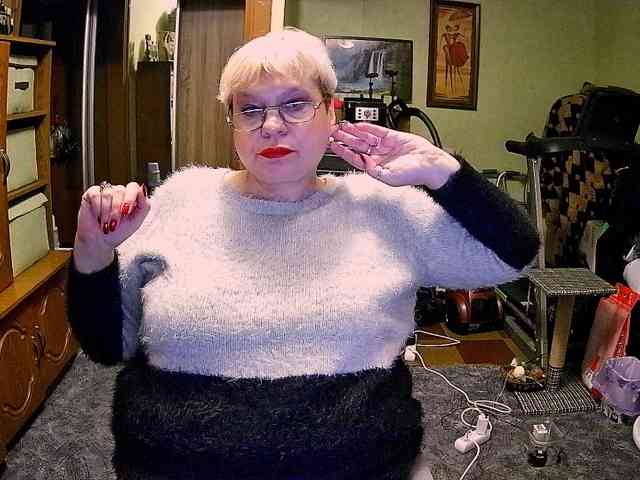 LOLA88888 webcam
