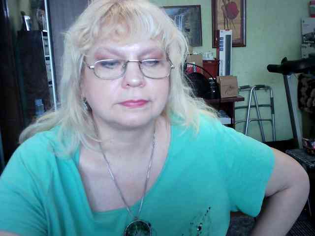 LOLA88888 webcam