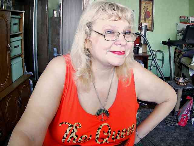 LOLA88888 webcam