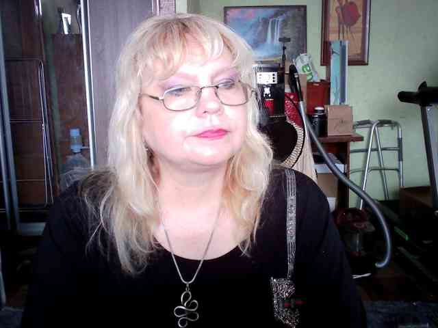 LOLA88888 webcam
