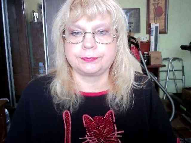 LOLA88888 webcam