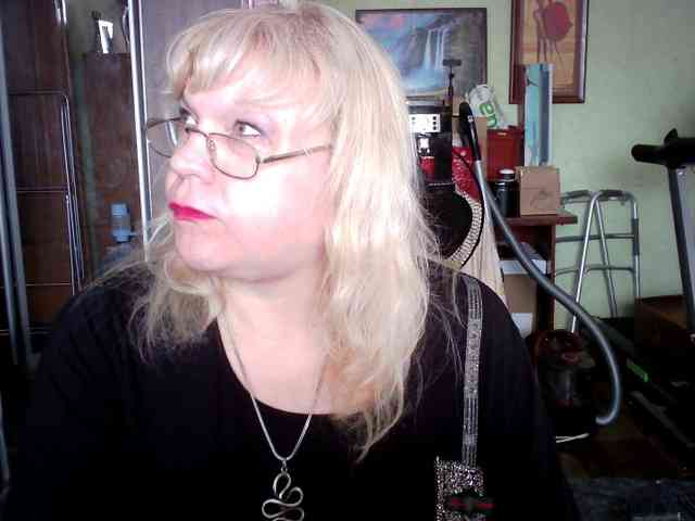 LOLA88888 webcam