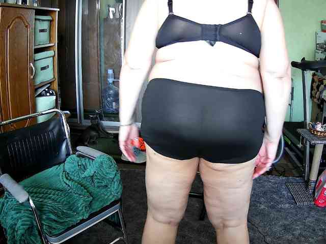 LOLA88888 webcam